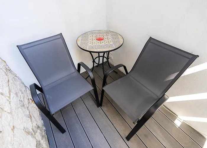 Charming 5 Min Walk From Old Town דירה ספליט