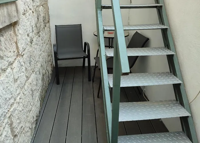 דירה Charming 5 Min Walk From Old Town *