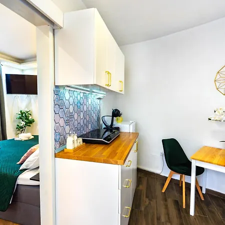 Διαμέρισμα Charming 5 Min Walk From Old Town *